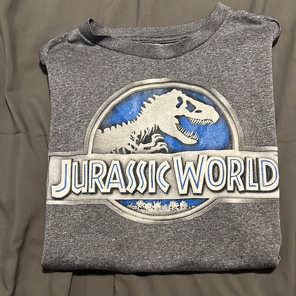 Boys size large graphic t shirt